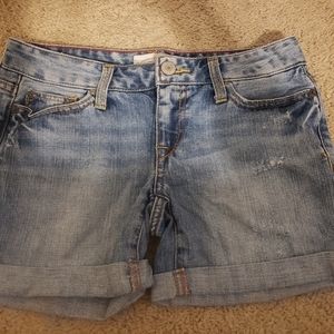 Aeropostale distressed rolled shorts, like new